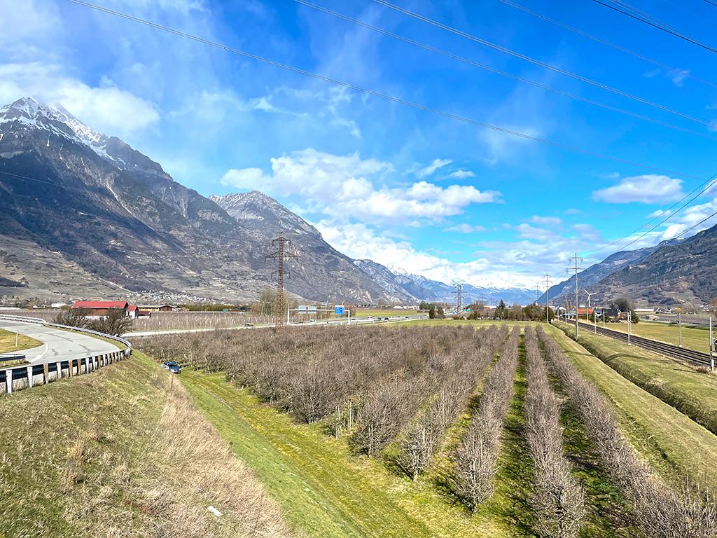 For sale   Switzerland - in partnership with the real estate portal Smart-Propylaia