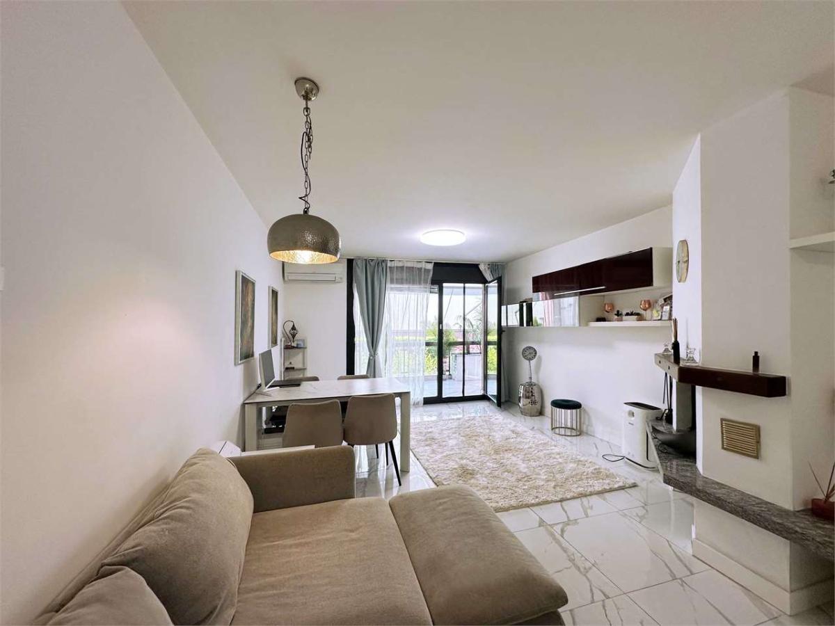 For sale   Switzerland - in partnership with the real estate portal Smart-Propylaia