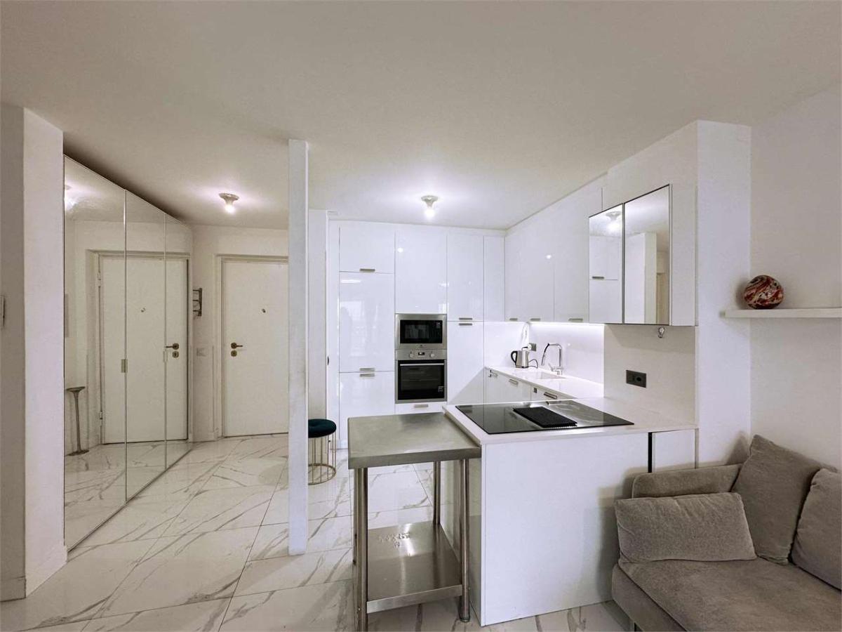 For sale   Switzerland - in partnership with the real estate portal Smart-Propylaia