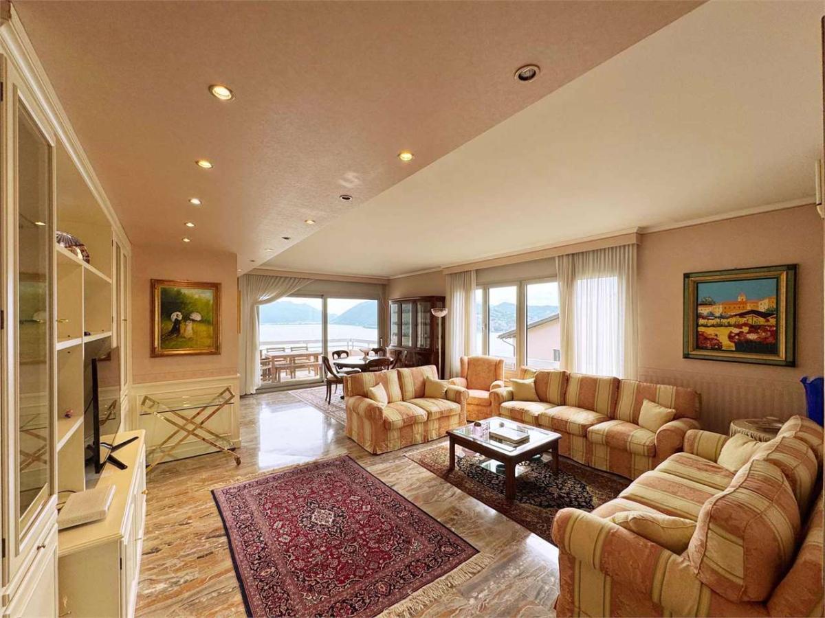 For sale   Switzerland - in partnership with the real estate portal Smart-Propylaia