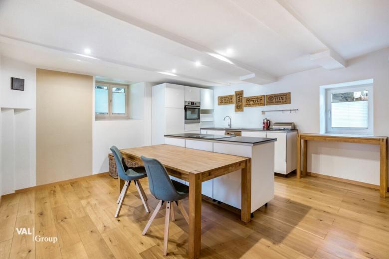 Wohnung zu verkaufen in Mund - Charmantes Altbau Duo in Naters – saniertes Wohnen trifft kreatives Potenzial - Smart Propylaia (3)