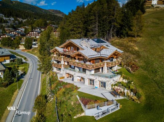 Appartement à vendre à Corin-de-la-Crête (17)