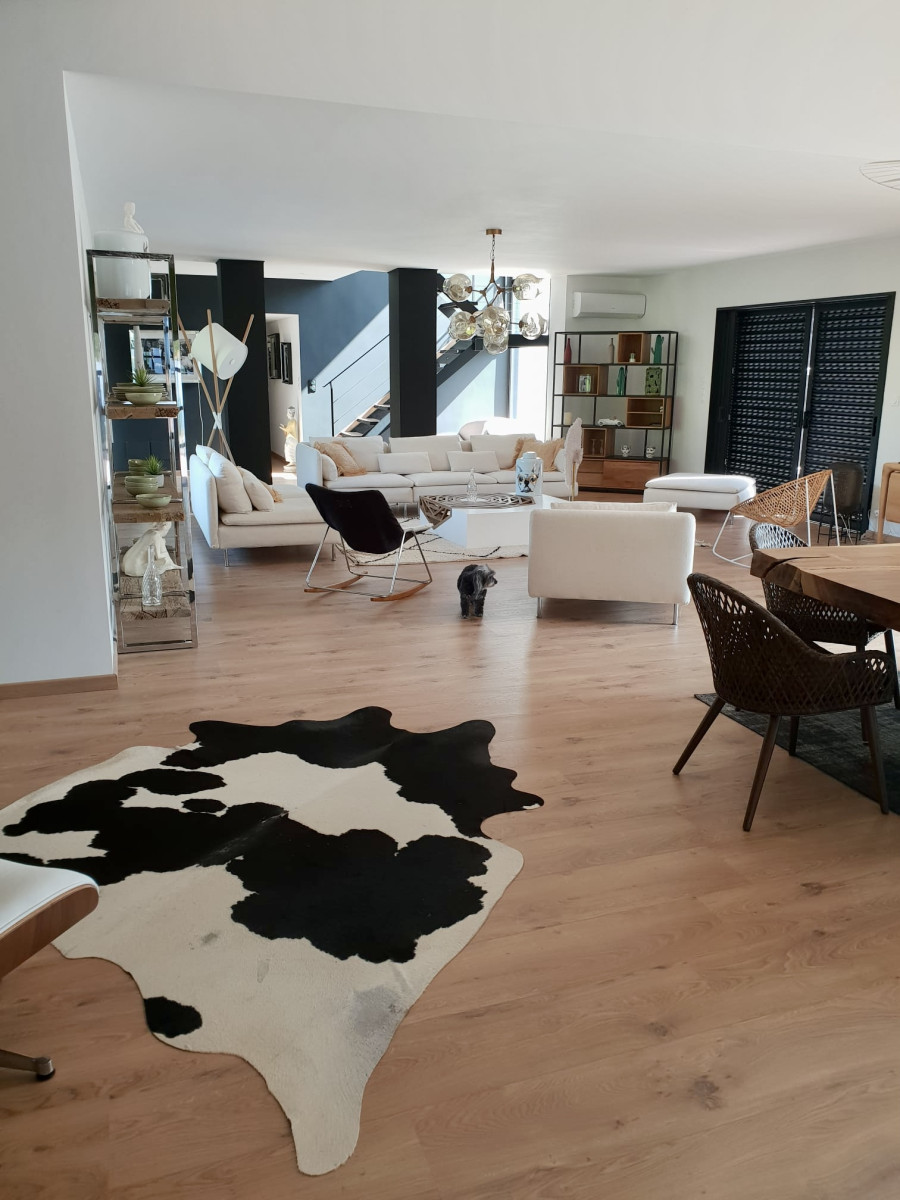Maison à vendre à Le Plan-De-La-Tour - Propriété de 9 pièces avec piscine proche de Sainte-Maxime - Smart Propylaia (6)