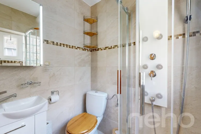 Haus zu verkaufen in Ardon - Einfamilienhaus zu verkaufen in Ardon, 7 Zimmer, 230 m2 - Smart Propylaia (9)