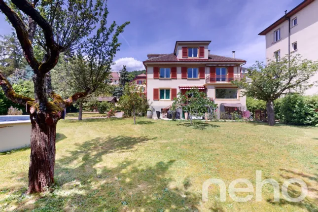 Casa in vendita a Corcelles NE