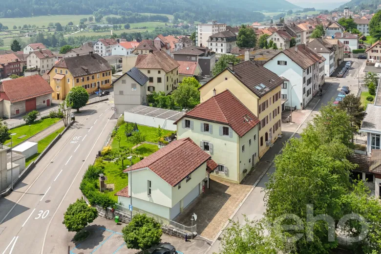 Maison à vendre à Mont-Crosin - Immeuble de rendement rénové à Saint-Imier - Smart Propylaia (3)
