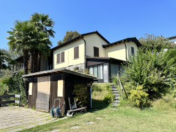 6.5-room house with large garden and panoramic views