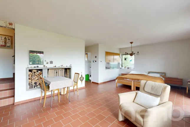 Haus zu verkaufen in Therwil (2)
