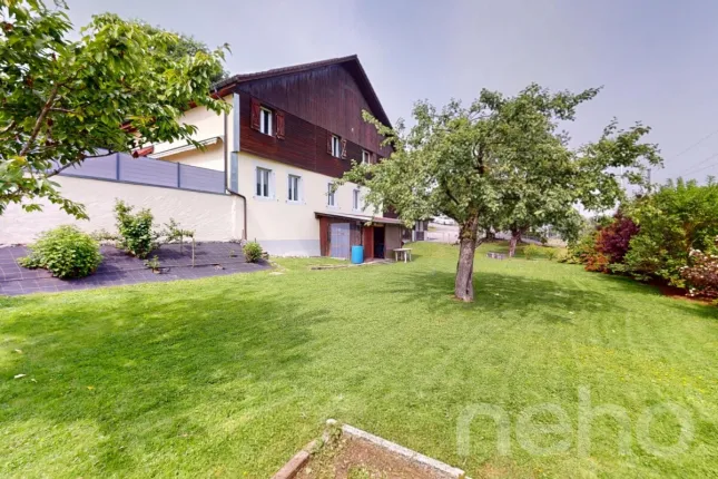Maison à vendre à Mont-Crosin (2)