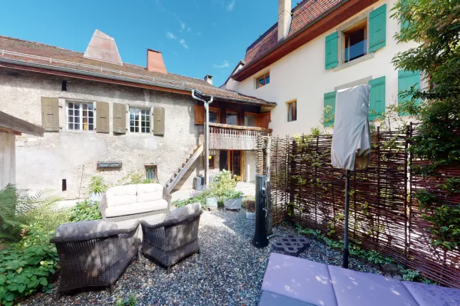 Casa in vendita a St-Légier-La Chiésaz (2)