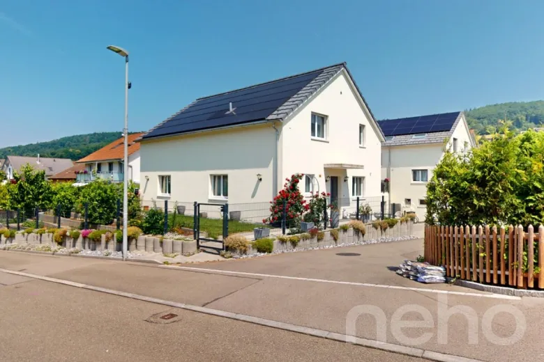 In vendita Oberweningen Casa unifamiliare Svizzera - collaborazione con il portale immobiliare Smart-Propylaia