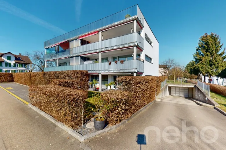 In vendita Mansarda Rümlang Svizzera - collaborazione con il portale immobiliare Smart-Propylaia