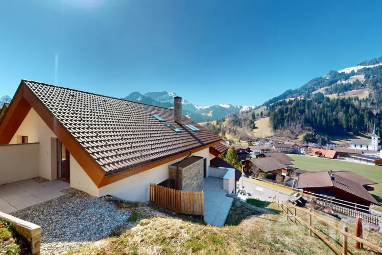 In vendita Casa gemellata Flühli LU Svizzera - collaborazione con il portale immobiliare Smart-Propylaia