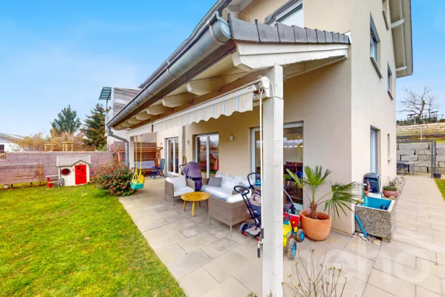Haus zu verkaufen in Scherz