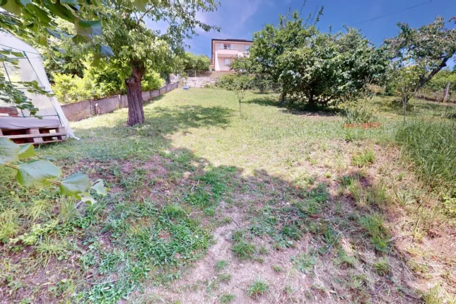 Terrain à vendre à Neuchâtel (9)