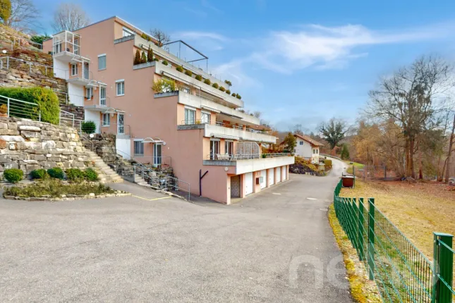 Wohnung zu verkaufen in Düdingen