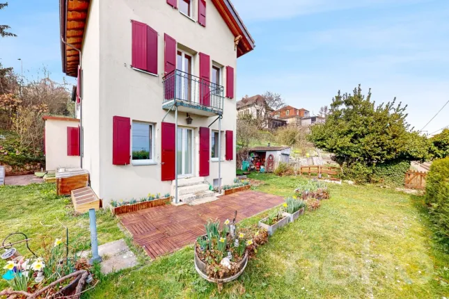 Maison à vendre à Neuchâtel (2)