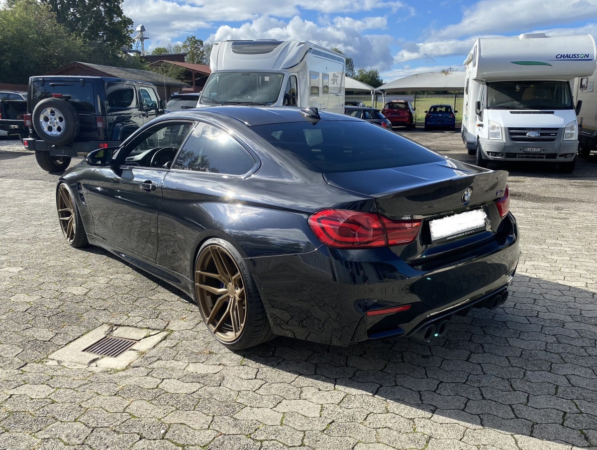 BMW M4 Compétition DKG Coupé zu verkaufen - Smart Propylaia (5)