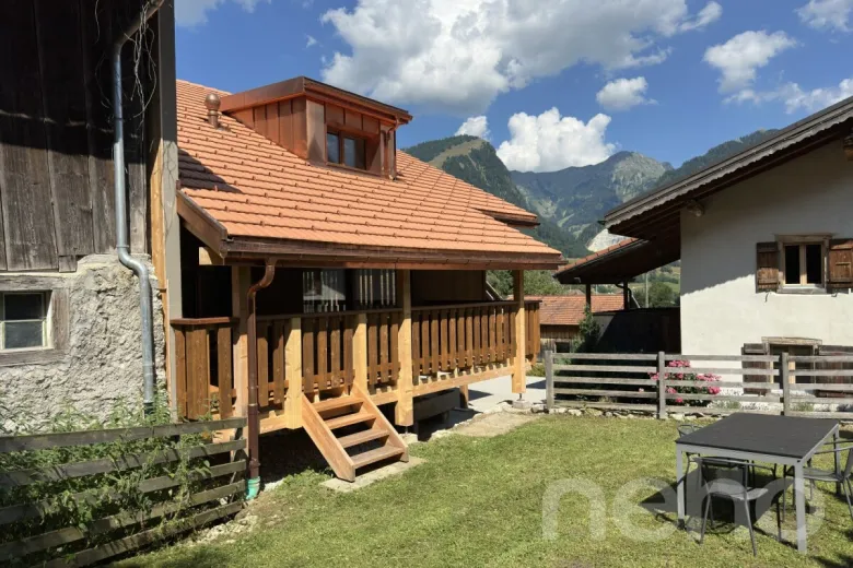 Haus zu verkaufen in Bulle - Angebautes Haus zu verkaufen in Bulle, 6.5 Zimmer, 360 m2 - Smart Propylaia (3)