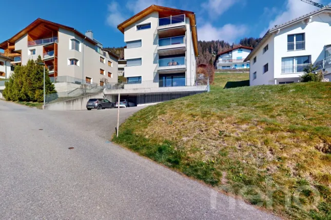 Wohnung zu verkaufen in Ruschein (2)