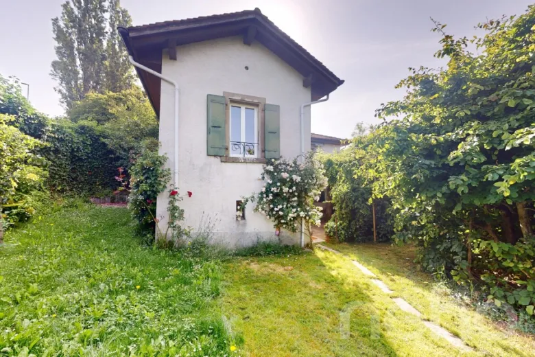 In vendita La Conversion Casa unifamiliare Svizzera - collaborazione con il portale immobiliare Smart-Propylaia