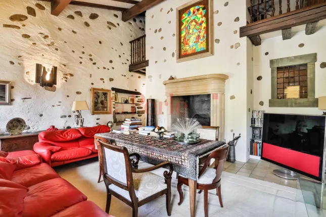 Casa in vendita a Athenaz (4)