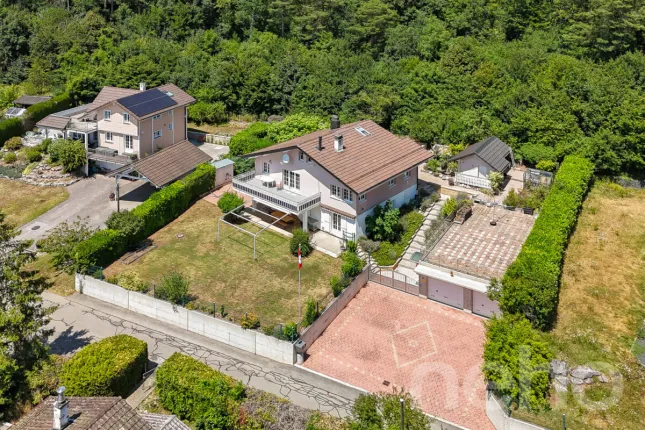 Maison à vendre à Givrins