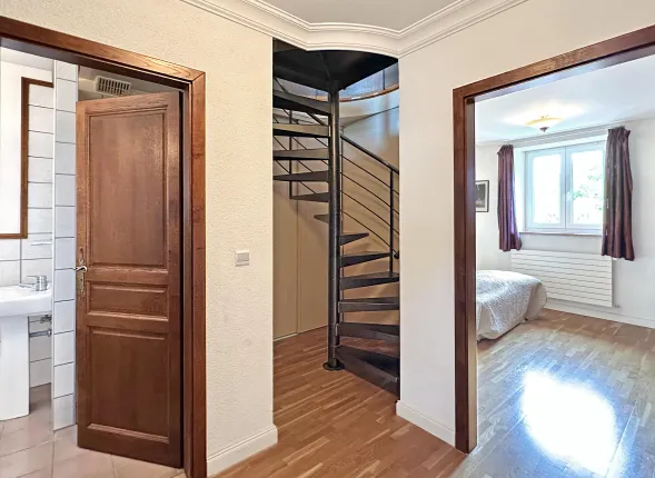 Casa plurifamiliare in vendita a Saint-Jean-de-Gonville (8)