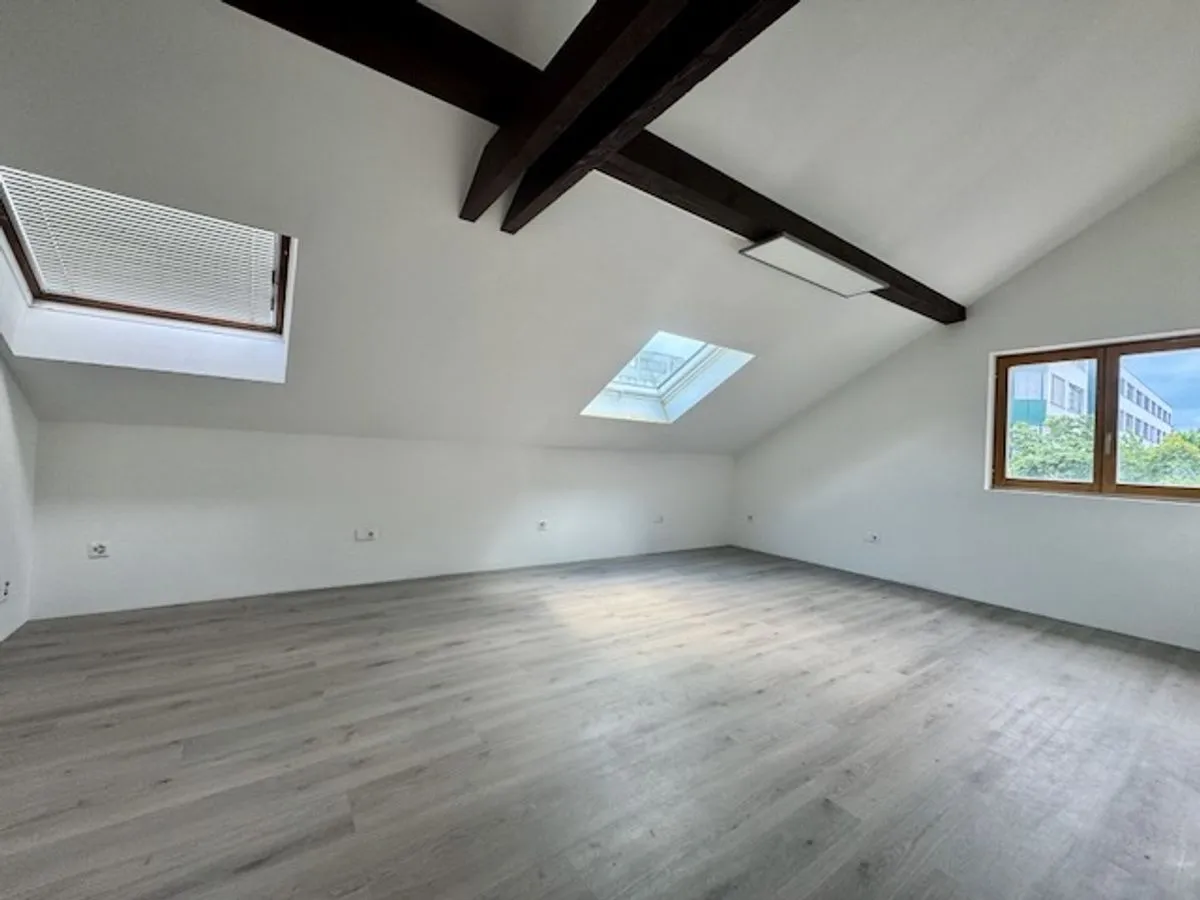 La Chaux-de-Fonds à vendre Atelier Suisse - cChic-immoHub votre portail immobilier
