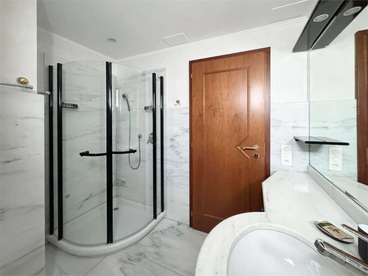 Lugano à louer Appartement Suisse - cChic-immoHub votre portail immobilier