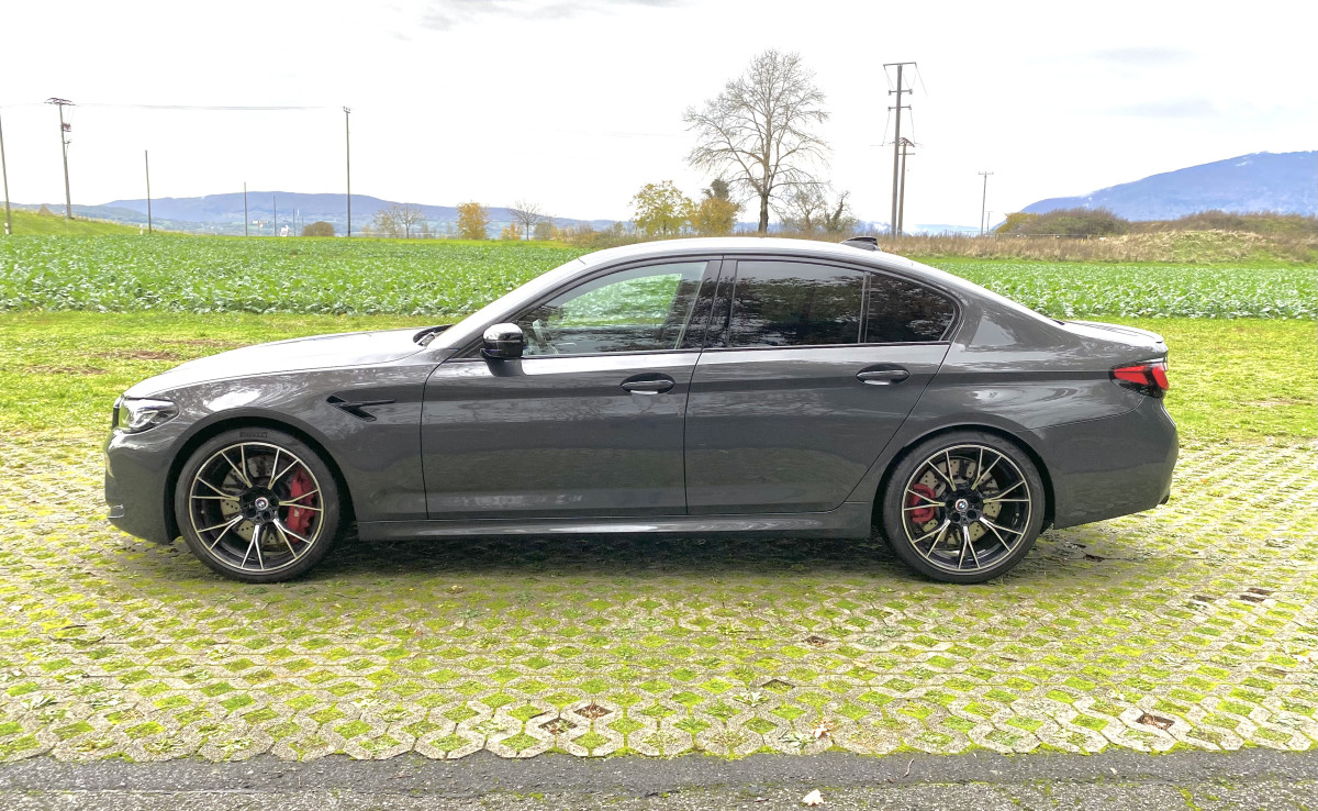 BMW M5 Compétition zu verkaufen - Smart Propylaia (8)