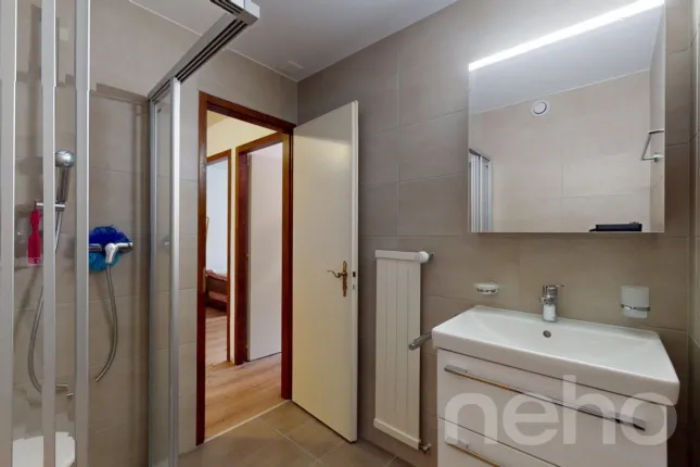 Appartement à vendre à Corin-de-la-Crête (9)