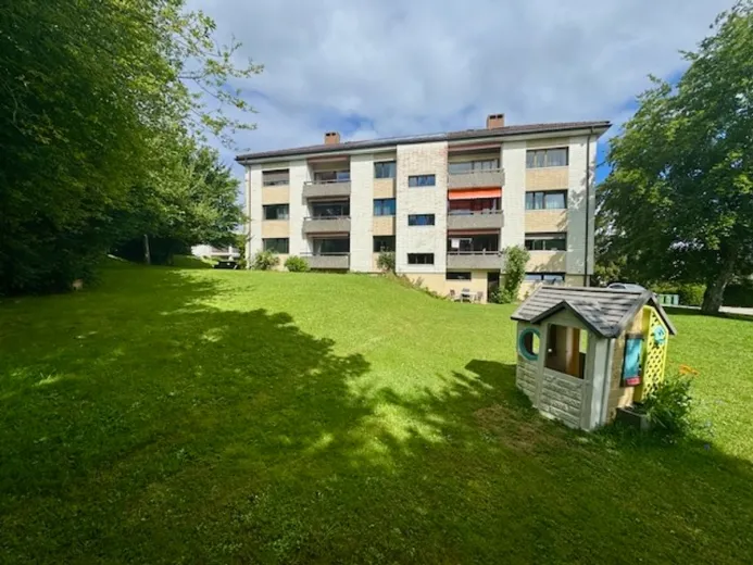 In vendita Appartamento La Chaux-de-Fonds Svizzera - collaborazione con il portale immobiliare Smart-Propylaia