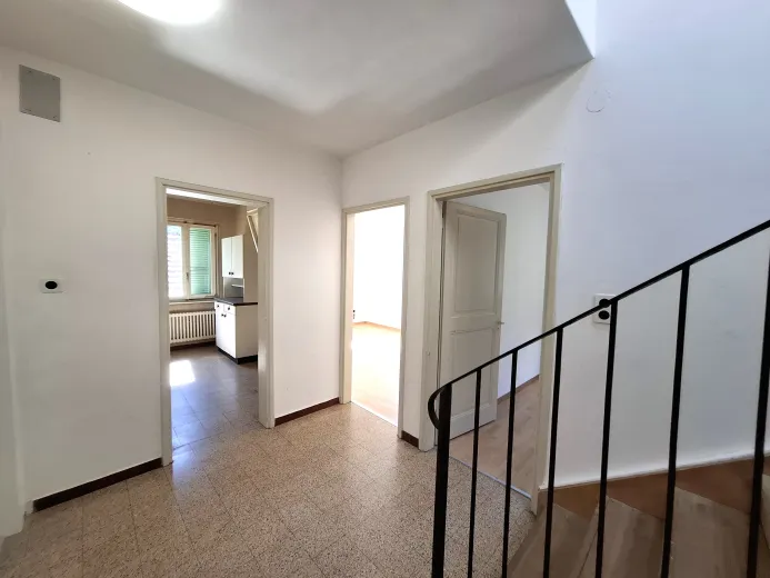 House for sale in Osogna - 10.5-room house in Ticino with garage and rustic annex in need of renovation - Smart Propylaia (3)