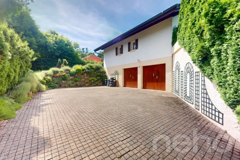 Maison à vendre à Chaumont - Maison d?exception 6 pièces, vue dégagée et vaste jardin au calme - Smart Propylaia (12)