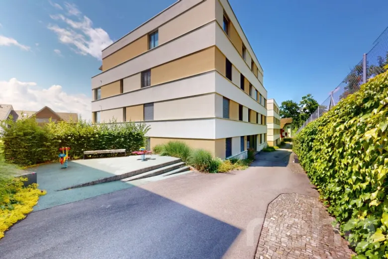 Wohnung zu verkaufen in Greppen - Attikawohnung zu verkaufen in Greppen, 5.5 Zimmer, 175 m2 - Smart Propylaia (12)