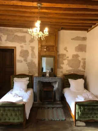 House for sale in Montanges (18)