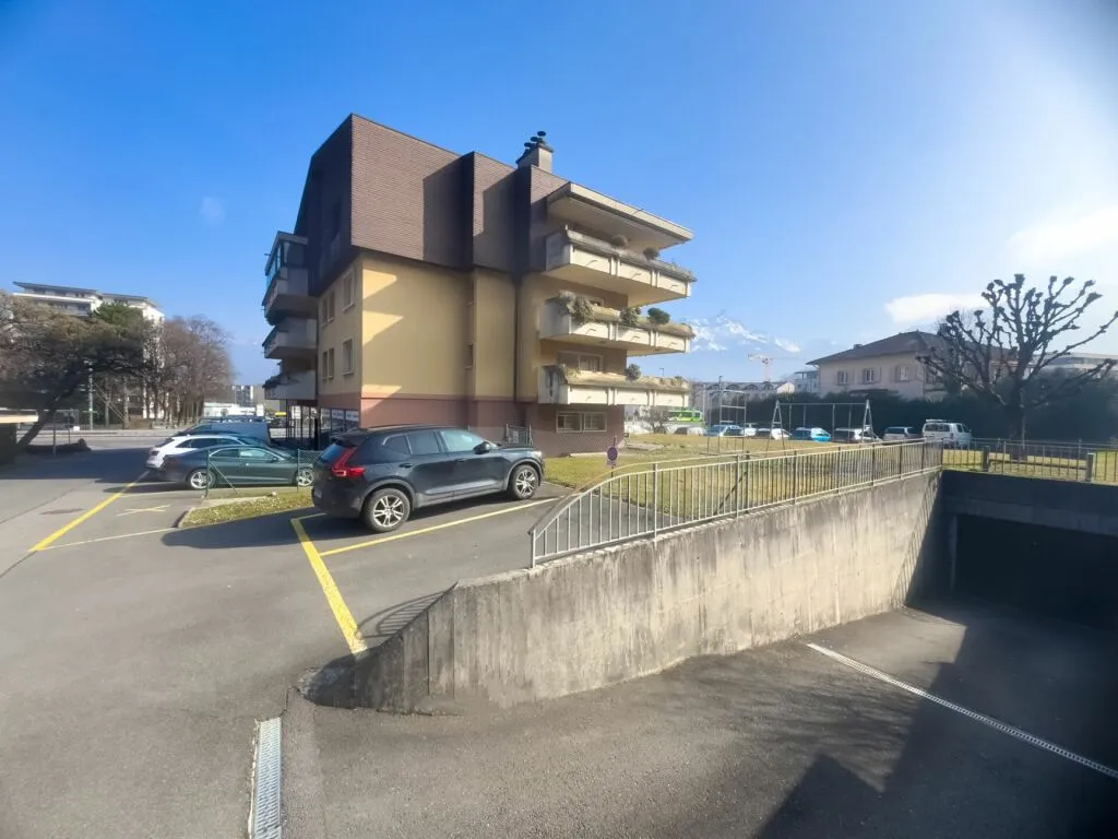 Monthey In vendita Commercio/industria Svizzera - 
cChic-immoHub Il vostro portale immobiliare