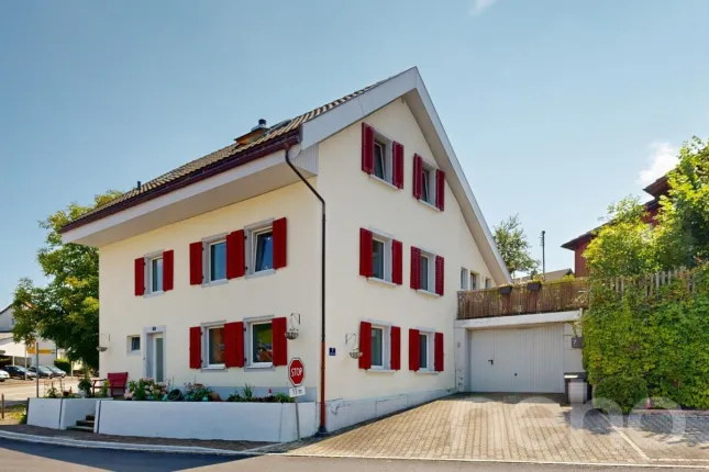 House for sale in Effingen