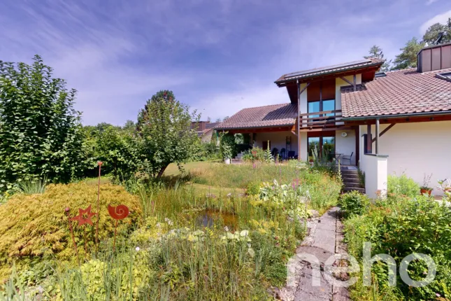 Wohlfühloase mit grossem Garten in Uetikon am See