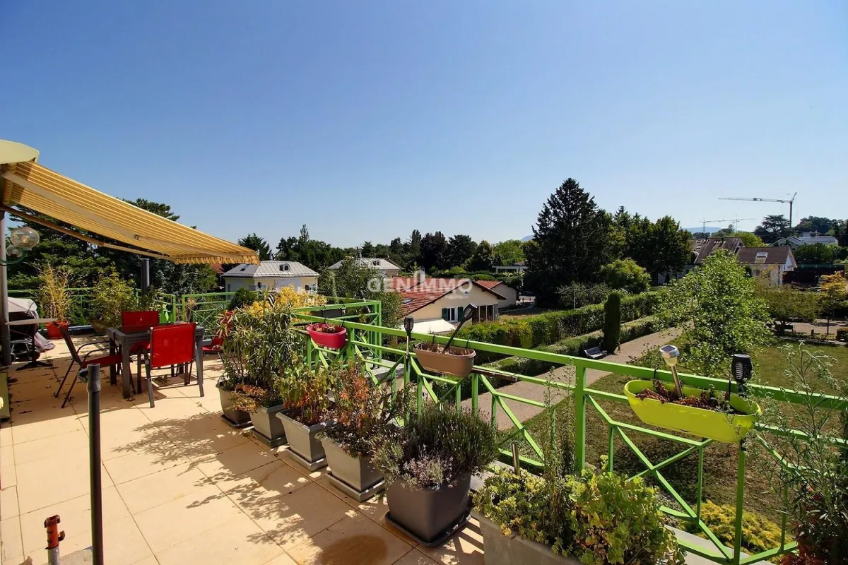 Vésenaz for sale Attic flat Switzerland - cChic-immoHub your real estate portal