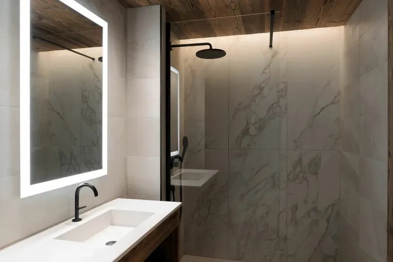 Wohnung zu verkaufen in Val-d'Isère - Wohnung zu verkaufen in Val-d'Isère, 5 Zimmer, 201.83 m2 - Smart Propylaia (3)