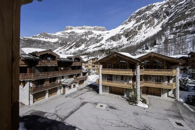 Apartment for sale in Val-d'Isère (25)