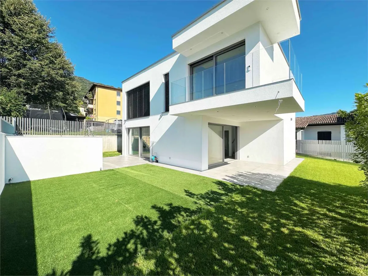 Gravesano In vendita Villa Svizzera - 
cChic-immoHub Il vostro portale immobiliare