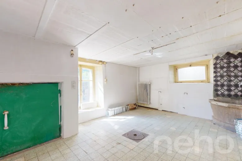 Commercial & industry for sale in Travers - Smart Propylaia (11)