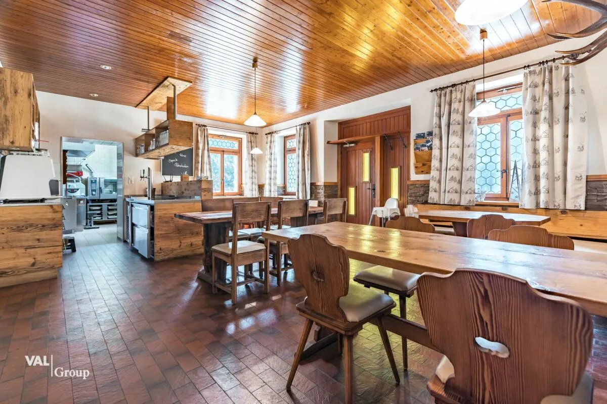 Ernen à vendre Gastronomie Suisse - cChic-immoHub votre portail immobilier