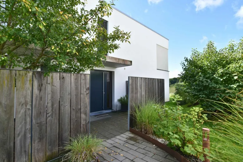A vendre Maison individuelle Tschugg Suisse - cChic-immoHub votre portail immobilier
