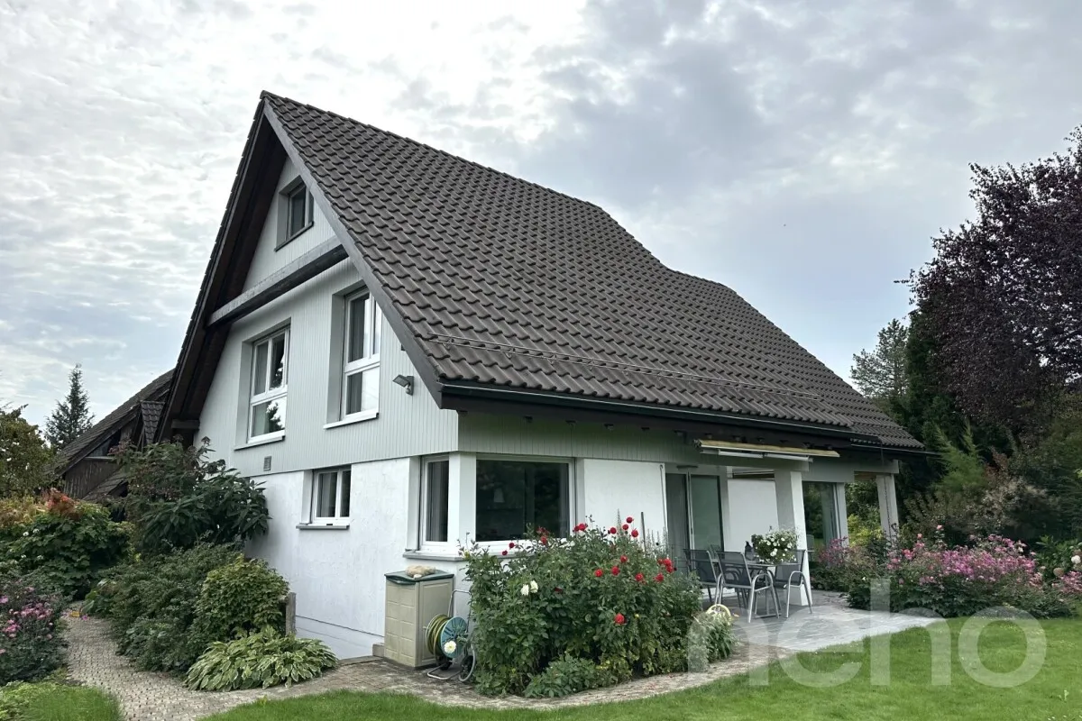 Langnau am Albis zu verkaufen Einfamilienhaus Schweiz - cChic-immoHub Ihr Immobilienportal