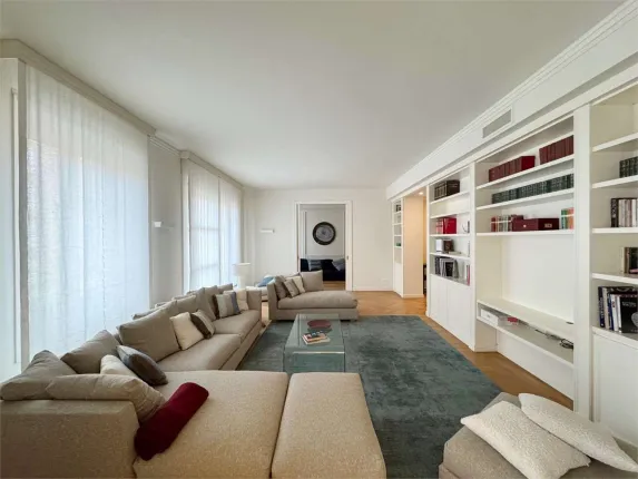 Wohnung zu verkaufen in Milano