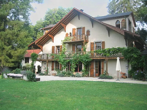 House for sale in Reignier-Ésery